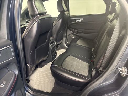 Used 2024 Ford Edge ST-Line w/ Class II Trailer Tow Package AWD/4WD image 24