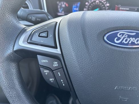 Used 2020 Ford Fusion SE image 19