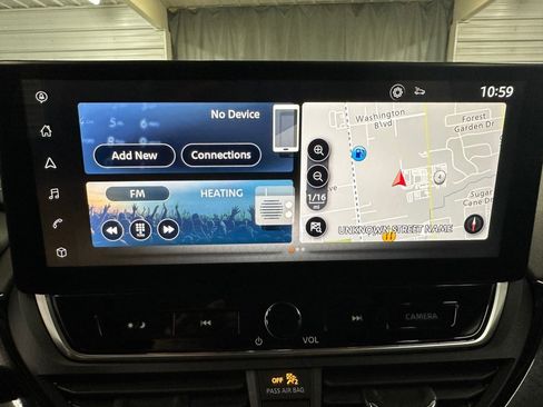 Used 2023 Nissan Altima 2.0 SR FWD image 14