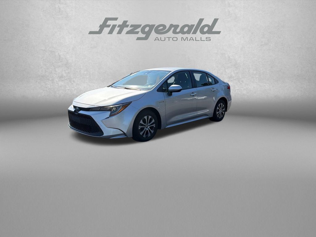 Used 2020 Toyota Corolla LE FWD image 3