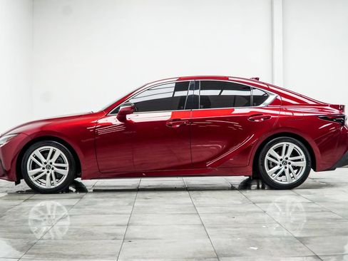 Used 2024 Lexus IS 300 w/ Comfort Package RWD image 10