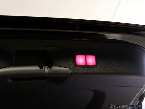 Used 2020 Mercedes-Benz GLS 450 4MATIC image 34