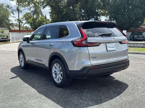 Used 2024 Honda CR-V EX-L image 7