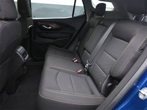 Used 2020 GMC Terrain SLE w/ Driver Convenience Package image 11