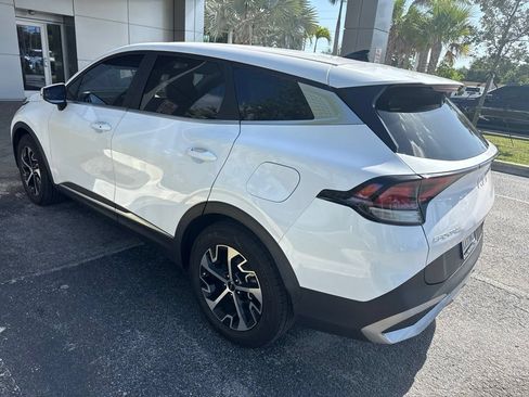Used 2023 Kia Sportage EX FWD image 4