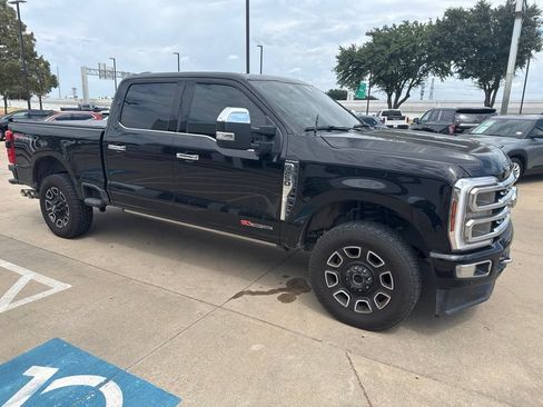 Used 2024 Ford F250 Platinum AWD/4WD image 3