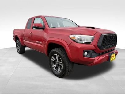 Used 2016 Toyota Tacoma TRD Sport w/ Towing Package