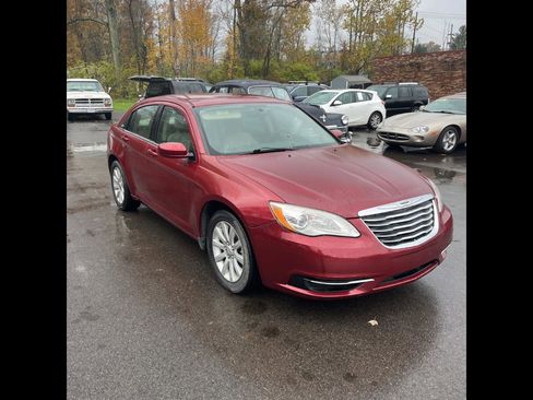 Used 2011 Chrysler 200 Touring image 1