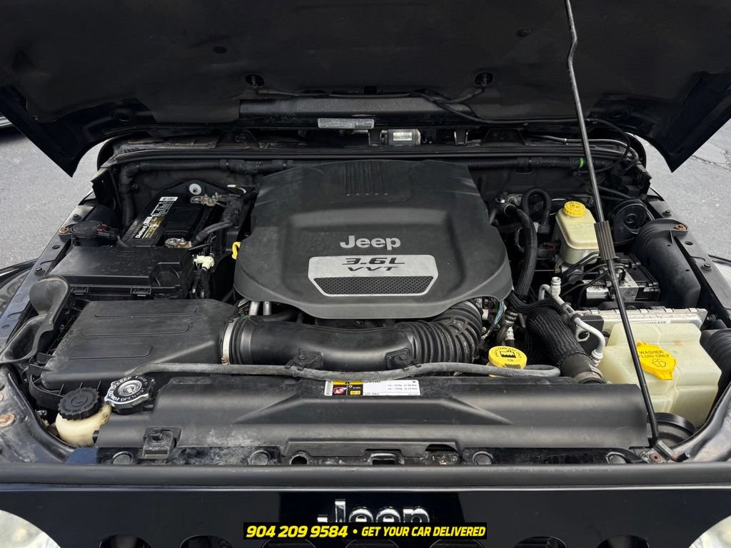 Used 2013 Jeep Wrangler Sahara w/ Connectivity Group AWD/4WD image 33