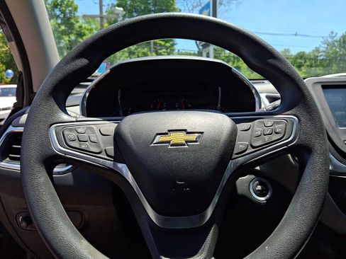 Used 2018 Chevrolet Equinox LS AWD/4WD image 18