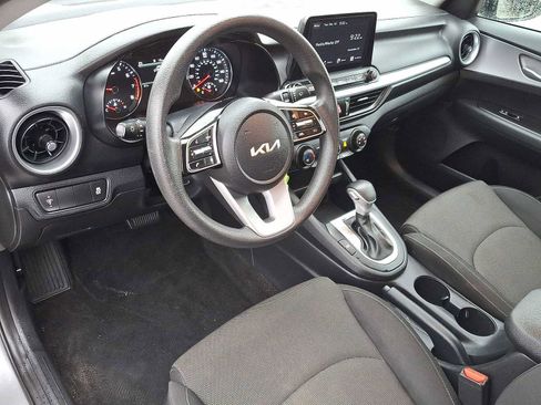Used 2022 Kia Forte LXS image 16