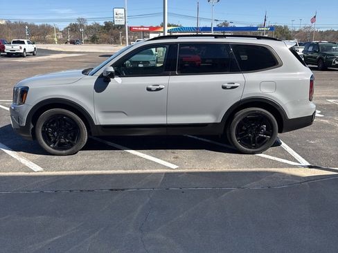 Used 2025 Kia Telluride EX X-Line image 6