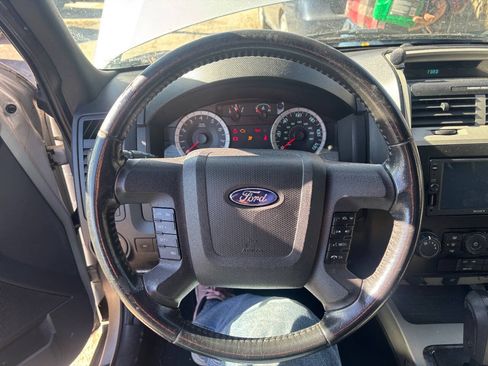 Used 2011 Ford Escape XLT FWD image 10