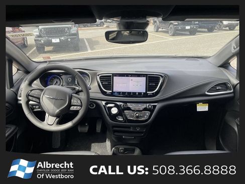 New 2026 Chrysler Pacifica Select w/ S Appearance Package AWD/4WD image 19
