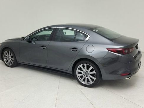 Used 2024 MAZDA MAZDA3 s FWD image 3