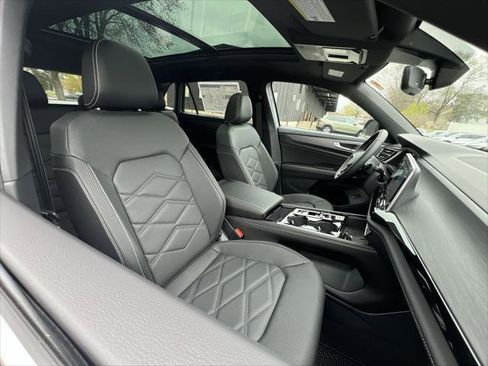 New 2026 Volkswagen Atlas Cross Sport SE AWD/4WD image 24