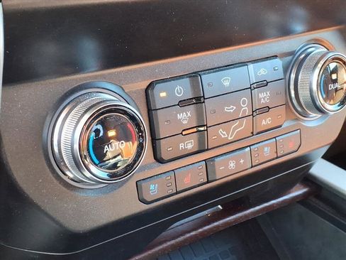 Used 2021 Ford F250 King Ranch image 11