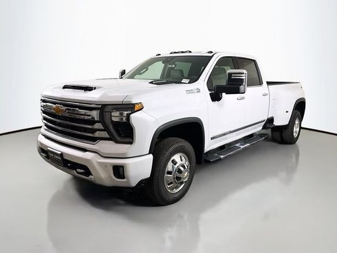New 2026 Chevrolet Silverado 3500 High Country w/ High Country Premium Package image 3