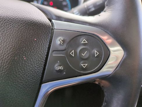 Used 2018 Chevrolet Traverse Premier FWD image 26