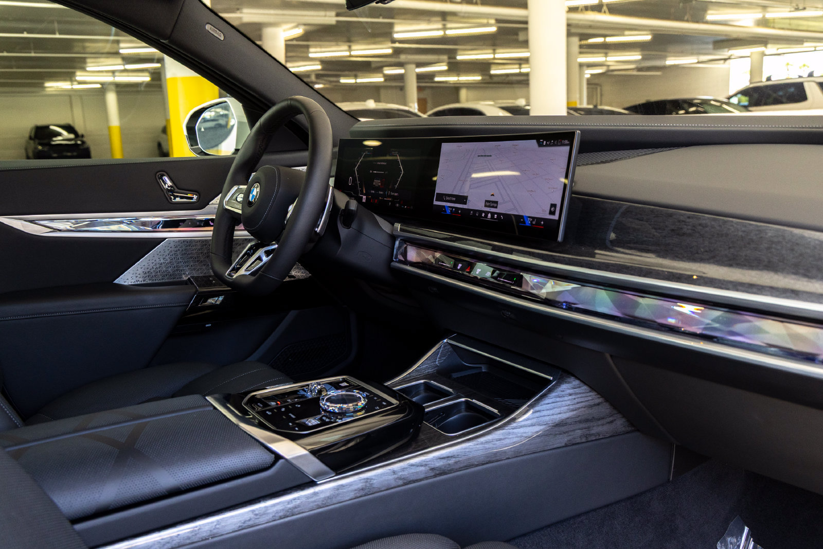 Certified 2025 BMW 760i xDrive AWD/4WD image 29