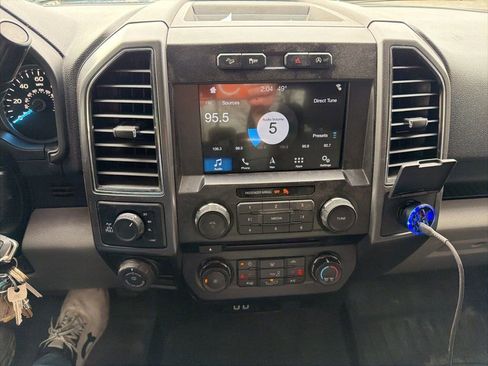 Used 2018 Ford F150 XLT w/ Equipment Group 302A Luxury image 10