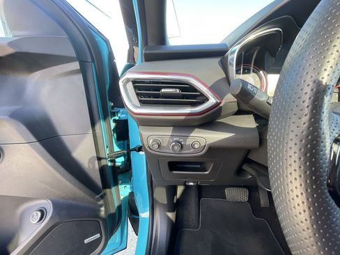 Certified 2022 Chevrolet TrailBlazer RS w/ Sun and Liftgate Package FWD image 17