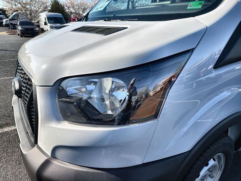 New 2026 Ford Transit 250 148 Medium Roof image 12