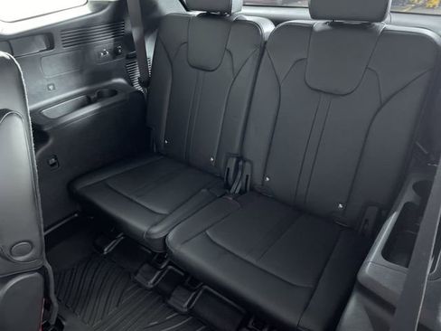 Used 2025 Kia Sorento SX image 36