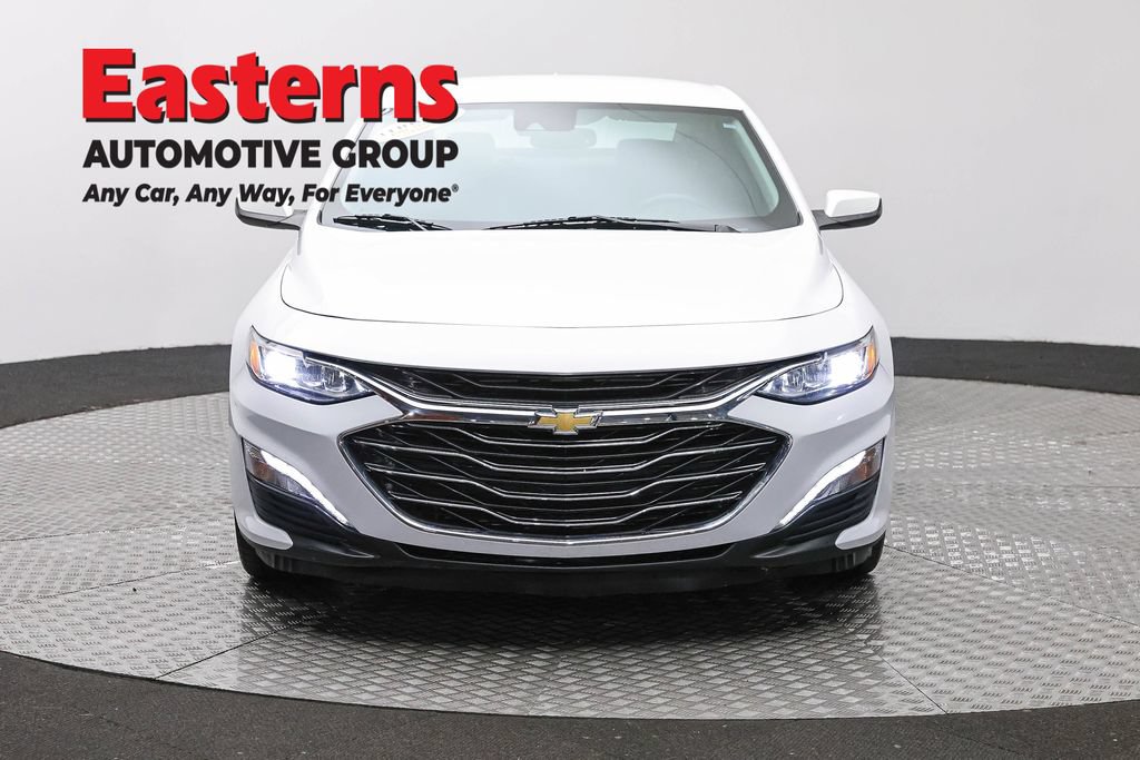 Used 2024 Chevrolet Malibu LT FWD image 3