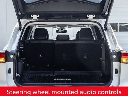Certified 2025 Toyota Highlander XLE AWD/4WD image 20