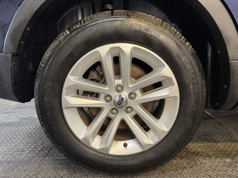 Used 2011 Ford Explorer XLT w/ 202A Rapid Spec Order Code FWD image 35
