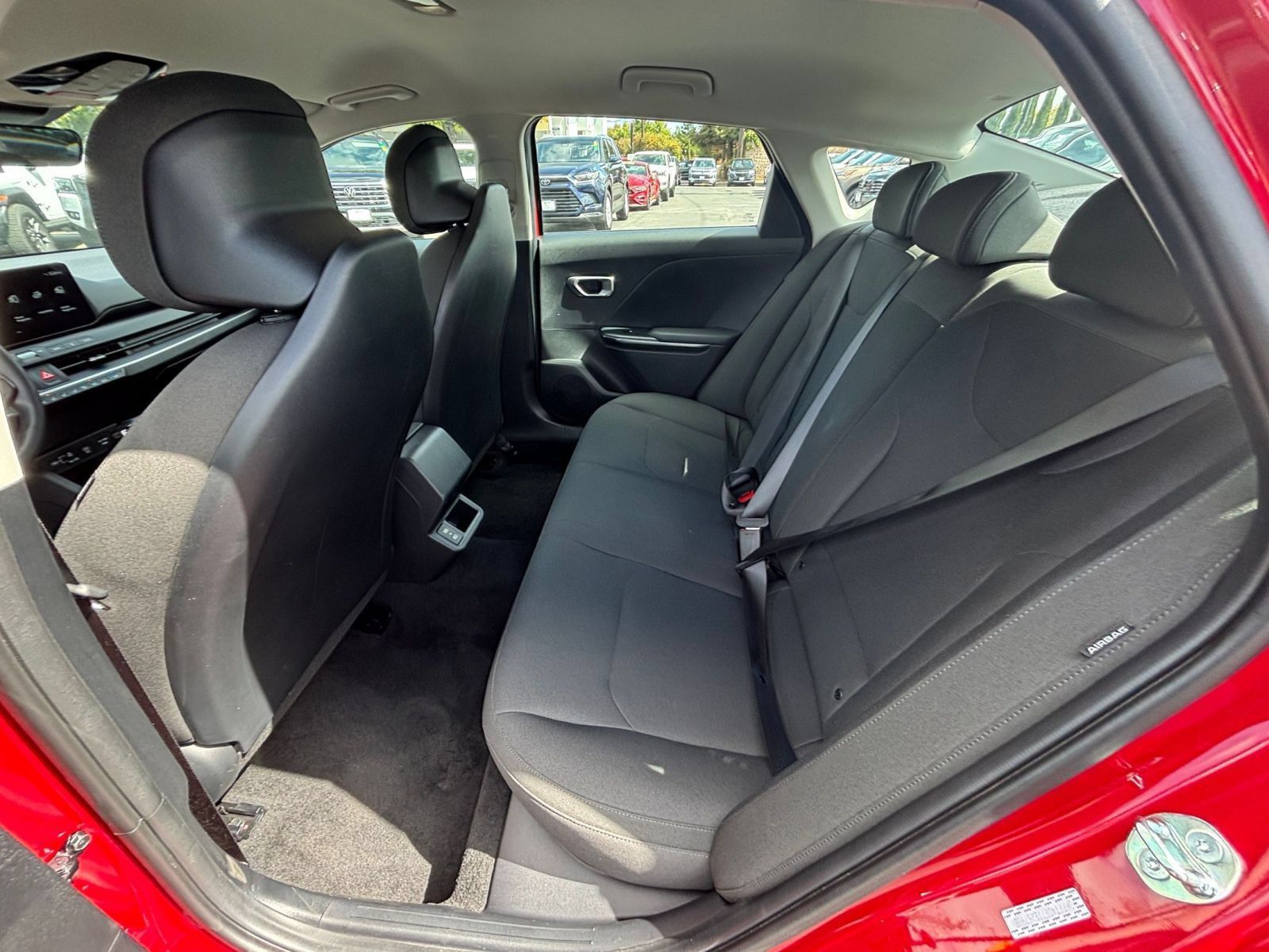 Used 2026 Kia K4 FWD image 25