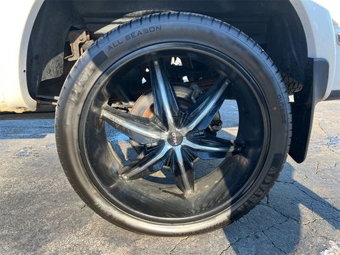 Used 2013 Ford F150 Platinum image 35