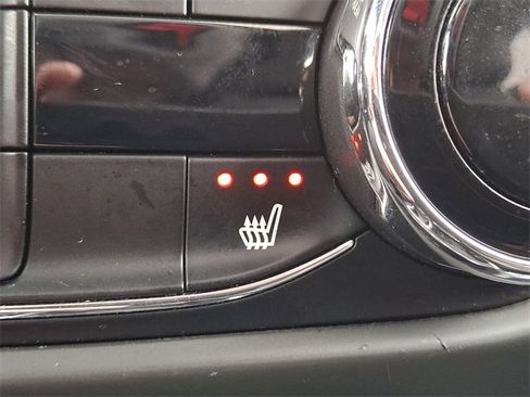 Used 2022 Chevrolet TrailBlazer RS w/ Sun and Liftgate Package image 25