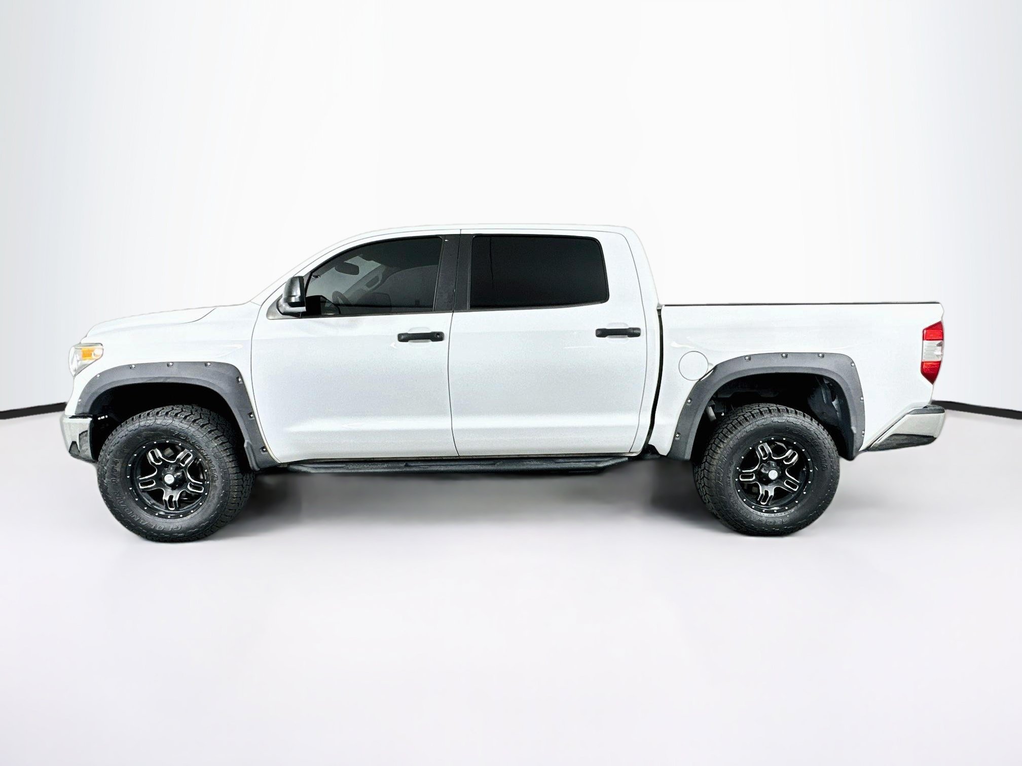 Used 2014 Toyota Tundra SR5 w/ TRD Off Road Package RWD image 4