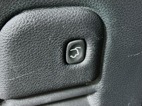 Used 2016 Jeep Grand Cherokee Limited RWD image 30