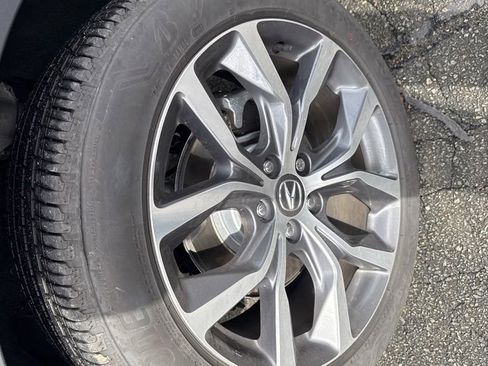 Used 2024 Acura MDX SH-AWD w/ Technology Package image 23