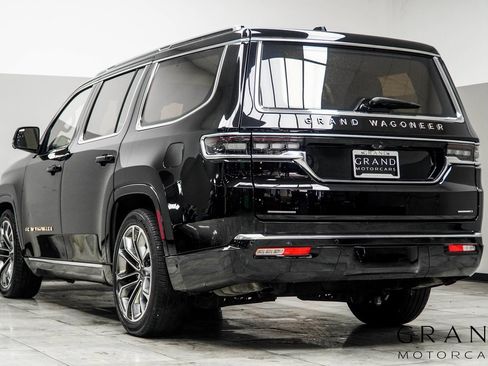 Used 2022 Jeep Grand Wagoneer Series III w/ Rear Seat Video Group 1 image 10
