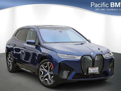 Used 2025 BMW iX xDrive50 w/ Premium Package image 1