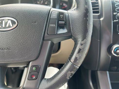 Used 2011 Kia Sorento EX FWD image 17