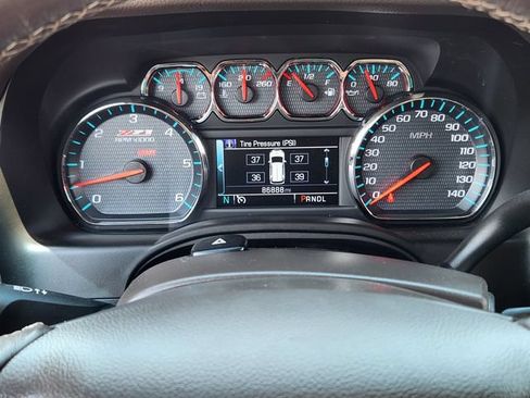 Used 2018 Chevrolet Tahoe LT w/ Off-Road Package AWD/4WD image 16