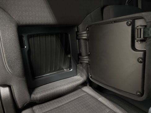 Used 2024 Chevrolet Silverado 1500 RST image 39