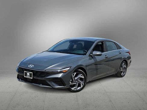 Certified 2025 Hyundai Elantra Limited FWD image 1
