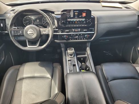 Certified 2024 Nissan Pathfinder SL w/ Cargo Package FWD image 16