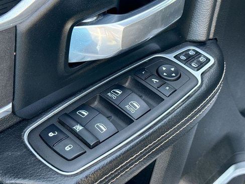 Used 2024 RAM 2500 Laramie w/ Sport Appearance Package AWD/4WD image 15