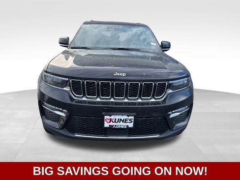 New 2025 Jeep Grand Cherokee Limited image 3