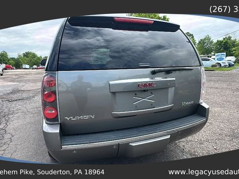 Used 2012 GMC Yukon Denali AWD/4WD image 8