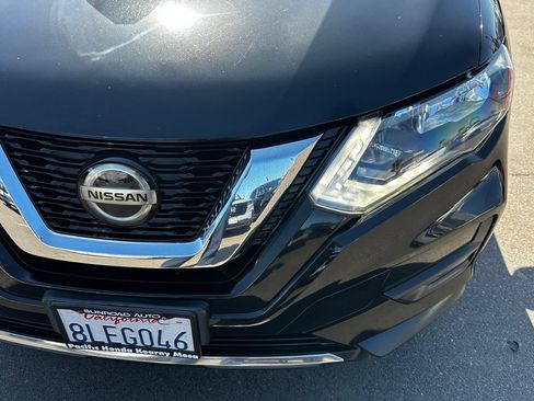 Used 2019 Nissan Rogue SV FWD image 5
