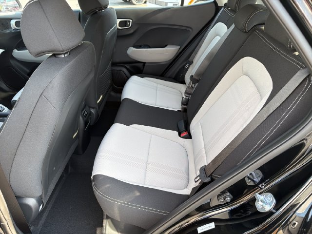 New 2026 Hyundai Venue SEL FWD image 22