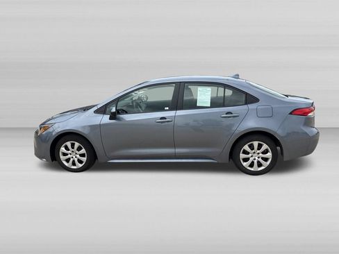 Used 2025 Toyota Corolla LE FWD image 7